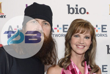 duck dynasty cast member dies