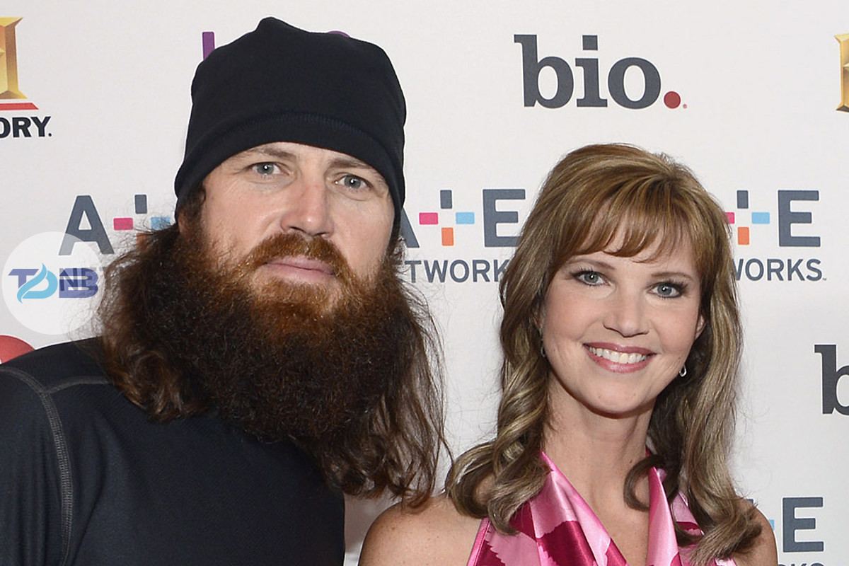 duck dynasty cast member dies